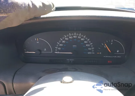 2000 Chrysler Voyager z USA, uszkodzony, nr VIN 2C4GJ253XYR684132